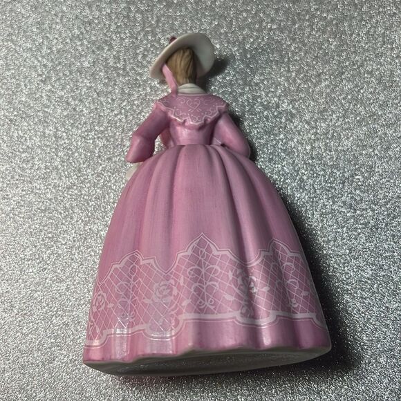 Lenox Great Fashions of History MARIE BY Lenox. KK324 - Picture 5 of 6